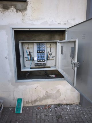 TRABAJOS ELECTRICIDAD