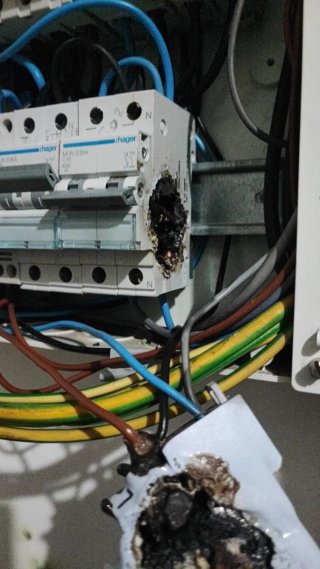 TRABAJOS ELECTRICIDAD