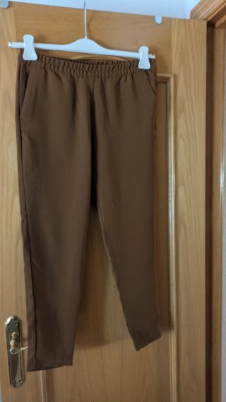 Pantalón marrón