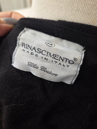 Cardigan negro estilo peplum