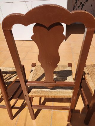 5 Sillas de Madera y Esparto