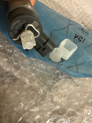 Inyector BOSCH 0445110311 NUEVO 1.6 HDi PSA