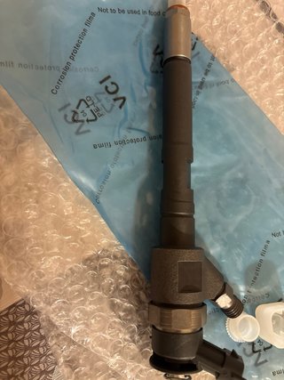 Inyector BOSCH 0445110311 NUEVO 1.6 HDi PSA