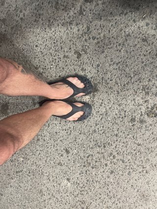 Ciabatte nere estive, per piedi brutti