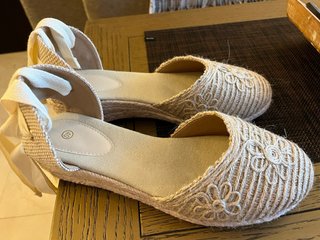 Espardeñas Beige Talla 39