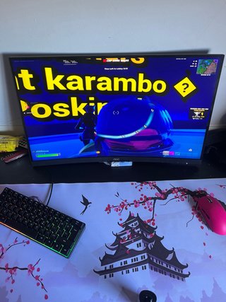 Monitor Gaming AOC Curvo
