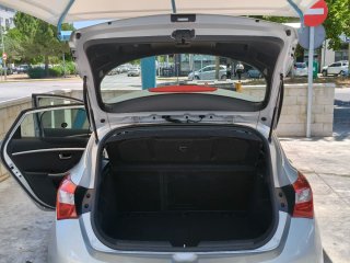 Hyundai i30 2016
