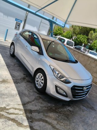 Hyundai i30 2016