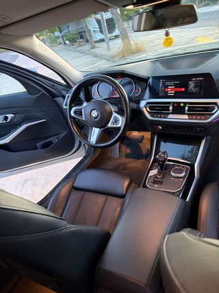 BMW 318d Automático año 2020 Impecable