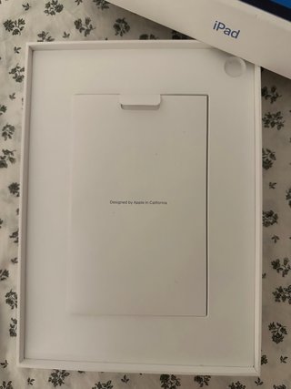 iPad 10ª Gen 64GB Azul + Caja
