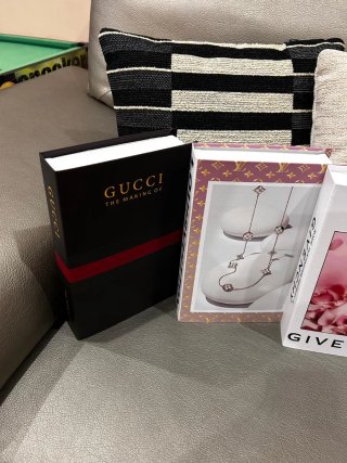 Conjunto 4 Livros Decorativos Luxo Novos