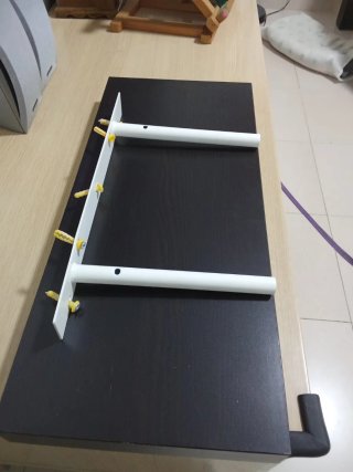 Balda Ikea 60cm Negra/Marrón Madera
