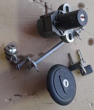 Cerraduras Derbi GPR 75 Originales