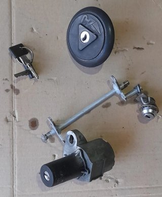 Cerraduras Derbi GPR 75 Originales
