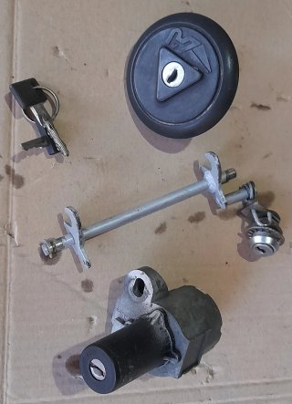 Cerraduras Derbi GPR 75 Originales
