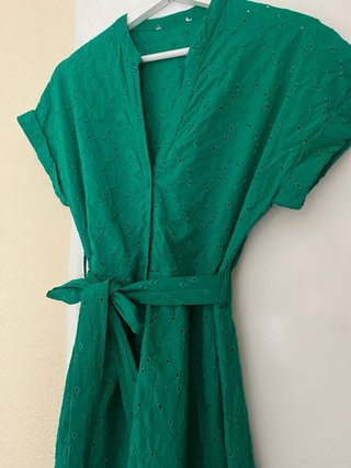 Vestido midi Springfield verde bordado Talla M