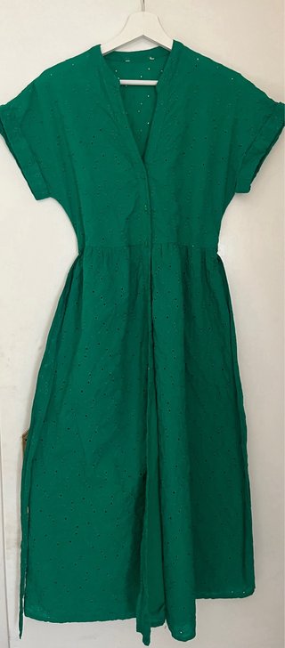 Vestido midi Springfield verde bordado Talla M
