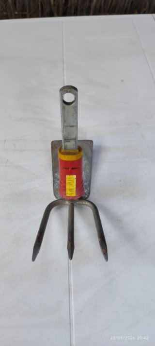 Azadilla con binador jardín y huerto