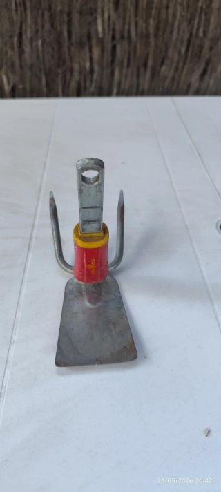 Azadilla con binador jardín y huerto