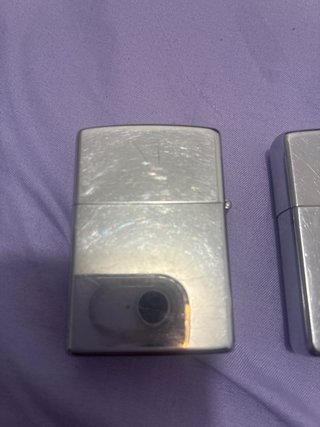 2 Accendini Zippo Incisioni