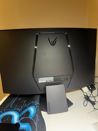 Monitor LG UltraGear 32 Curvo Gaming
