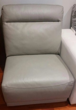 Butaca de cuero gris