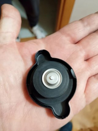 Tapón radiador Tegiwa 1.3 Competition