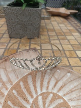 Corona tiara circonitas