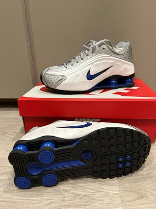 Nike Shox R4 Talla 38.5 Plata/Blanco