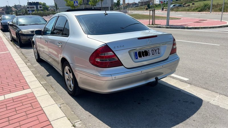 Mercedes-Benz Clase E 2004 - foto 1