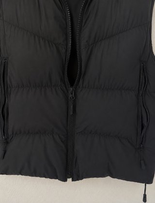 Chaleco Zara negro