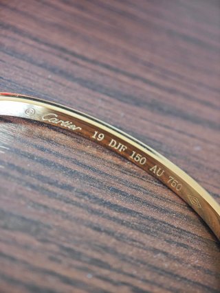 Pulsera Cartier Oro con Tornillos y Diamantes