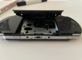 PSP 3004 + 5 juegos + funda
