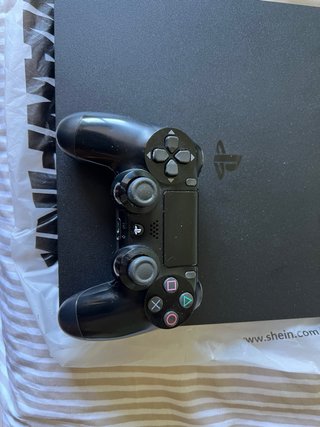 PS4 (PlayStation 4) con 2 mandos