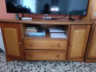 Mueble TV y Vitrina Comedor Madera