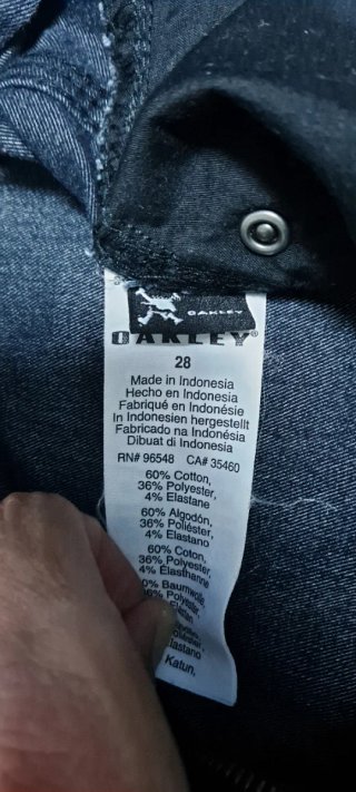 Pantalón oakley