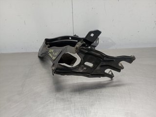 SOPORTE FARO IZQUIERDO MERCEDES-BENZ CLASE C (BM