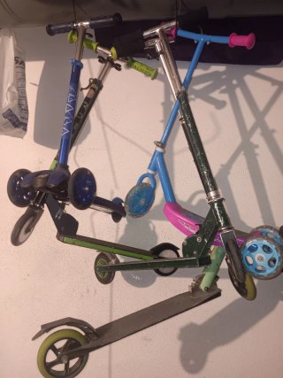 Lote de 4 Patinetes Infantiles
