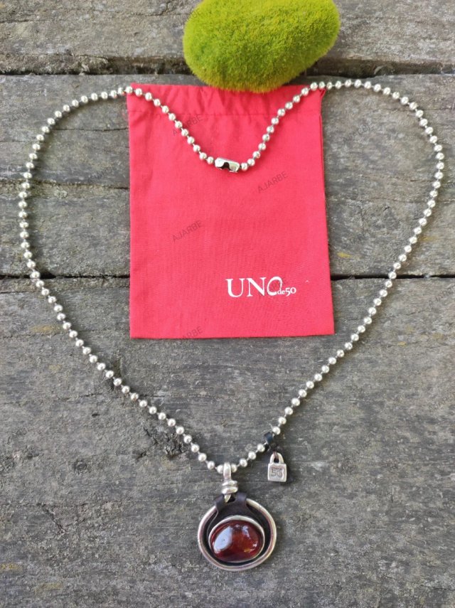 Collar Uno de 50