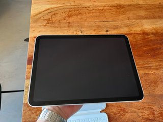 iPad 10 64GB + Apple Pencil + Magic Keyboard
