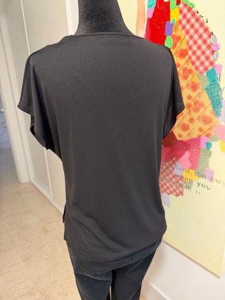 Camiseta negra