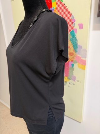 Camiseta negra