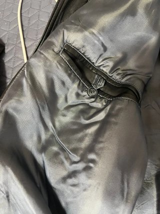 Cazadora cuero vintage negra