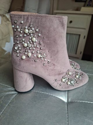 Botines Zara Talla 36 con Perlas y Pedrería
