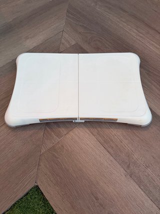 Nintendo Wii  Blanca + tabla equilibrio