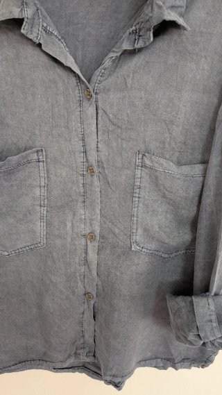 Camisa azul grisácea de mujer