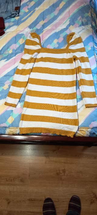 Vestido de rayas blanco y amarillo
