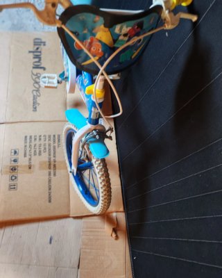Bicicleta infantil azul