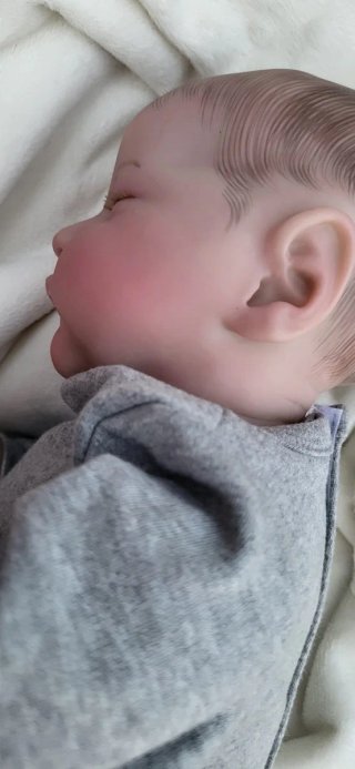 Bebe reborn niño a estrenar