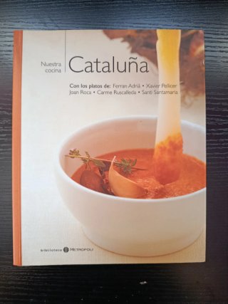 Lote 4 libros de cocina en castellano.